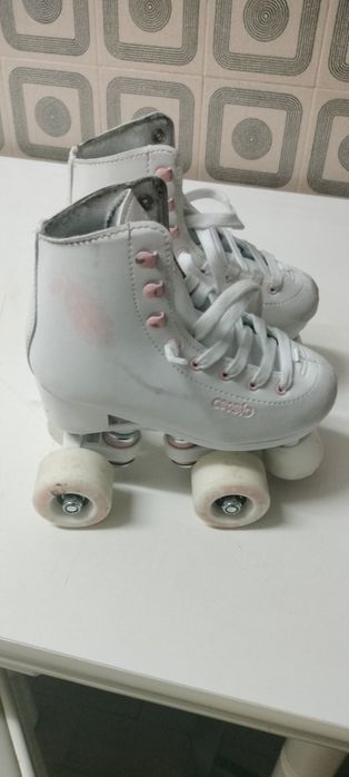Vendo patins Menina