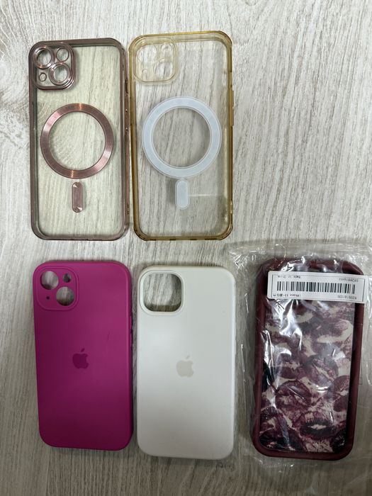 Продам чехлы на Iphone 13