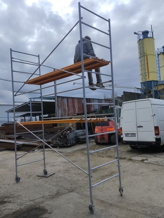 Rusztowanie elewacyjne drabinkowe modułowe