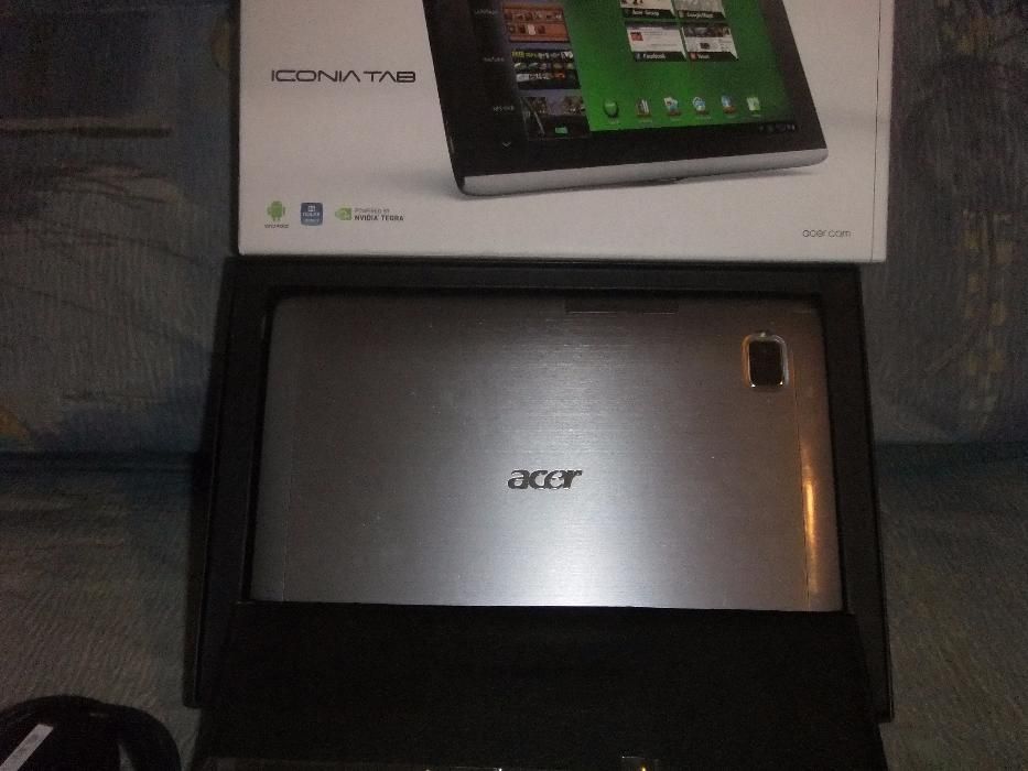 2Продам планшет Acer Iconia Tab A500 с полным комплектам.