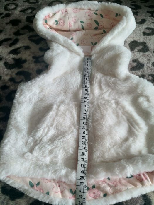 Białe bolerko, bezrękawnik, futerko do chrztu