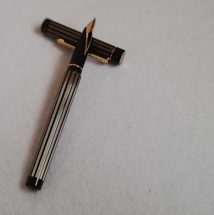 Caneta de colecção Sheaffer USA  585 14k