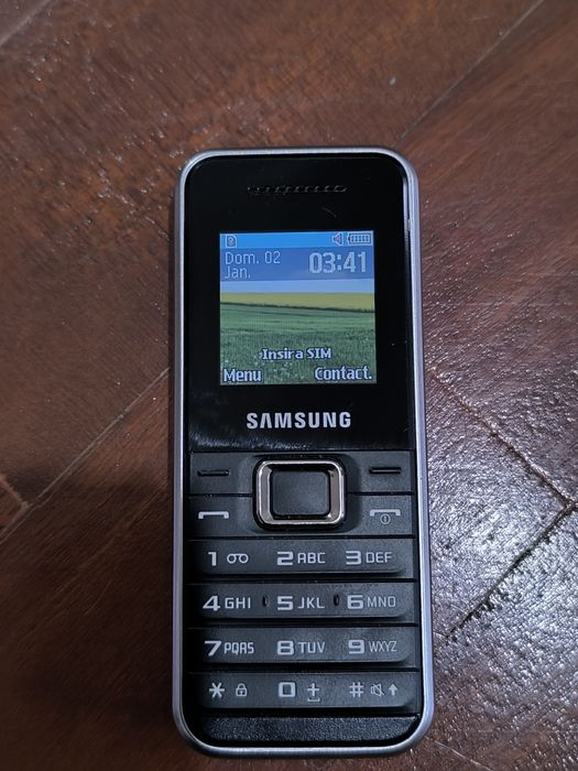 Telemóvel Samsung GT-E1180