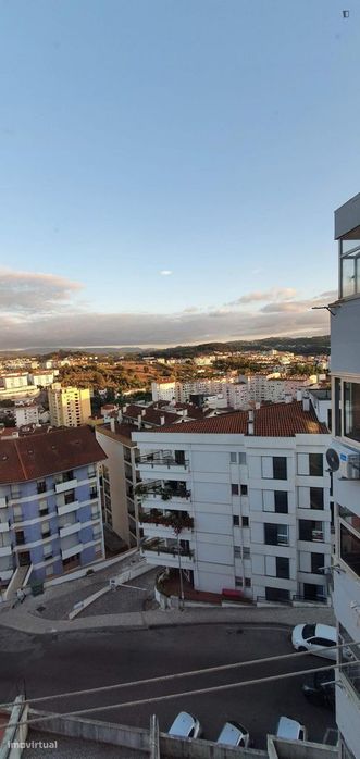 Quarto - localizado em  Coimbra