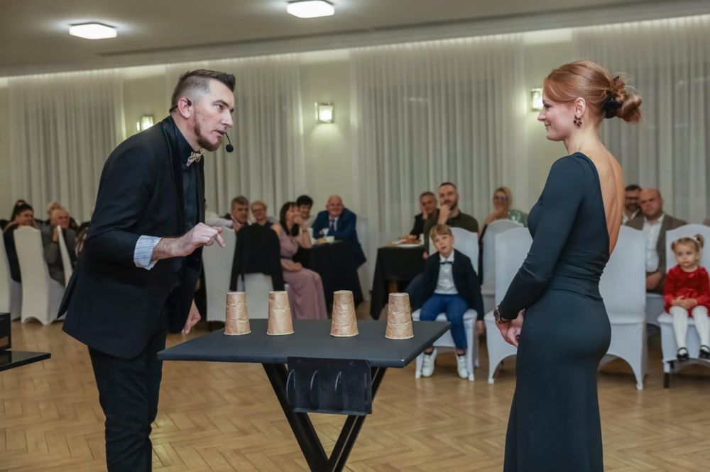 Iluzjonista,Magik.Pokaz iluzji na Twoją imprezę.