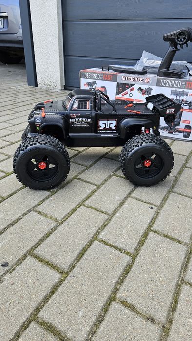 Model RC Arrma Notorius 1:8 6S #Kraton #Traxxas #Trx4 #Wltoys #infraction #mojave