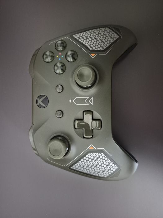 Comando Oficial Xbox Series S/X + Skin Personalizada (Como Novo)