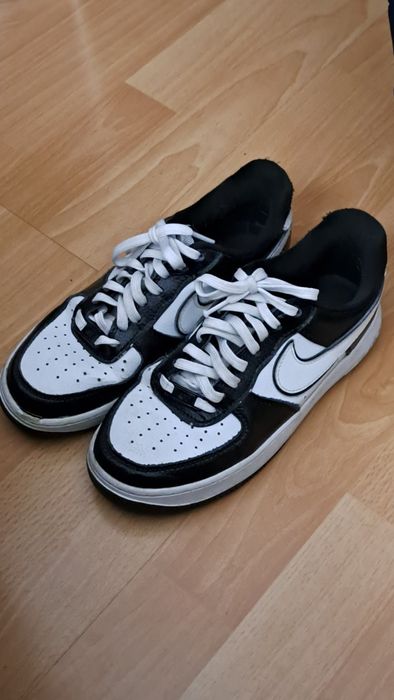Czarnobiale Buty Nike