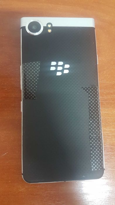 Blackberry keyone