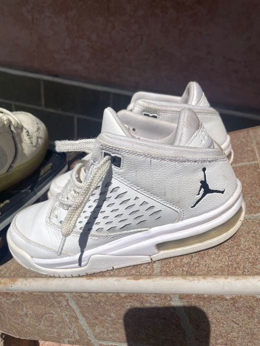 jordan 23 - купити чоловіче взуття - Ціна на OLX.ua