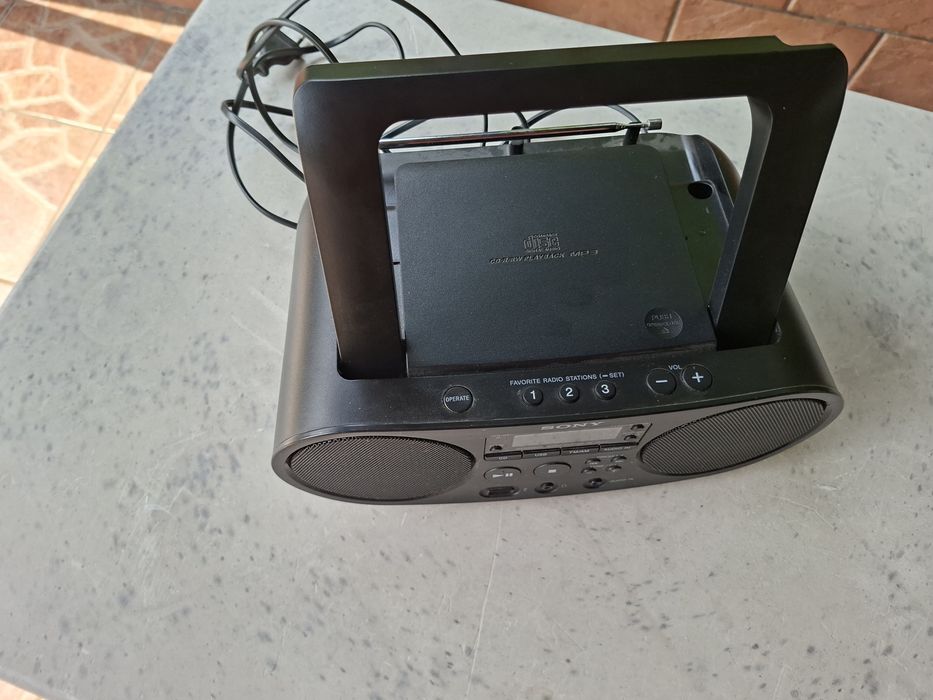Radio sony Zs-p950