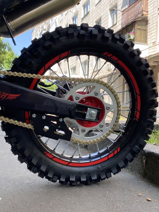 Мотоцикл ZUUMAV S6 (S6-YBF300H)