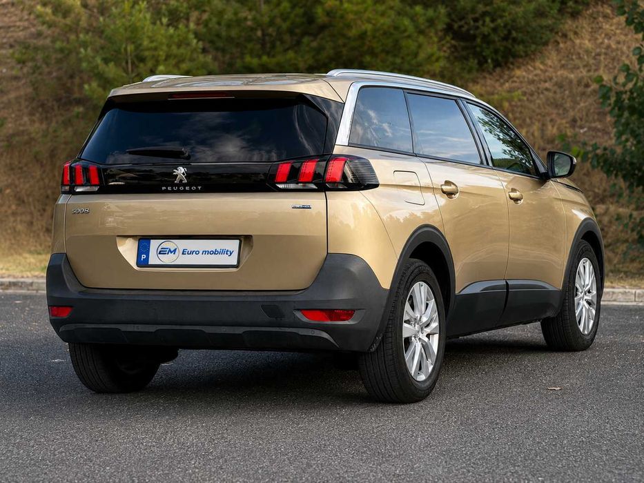 Peugeot 5008 — fotografia 5