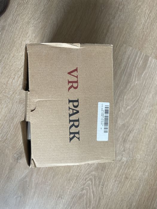 Вітруальні очки VR Park
