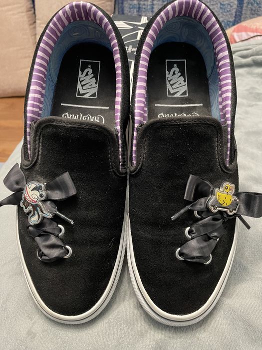 Harga vans disney princess online