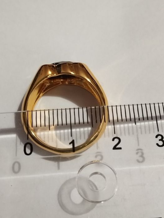 Pierścień, średnica wewnętrzna 18,1mm.Tous.925%