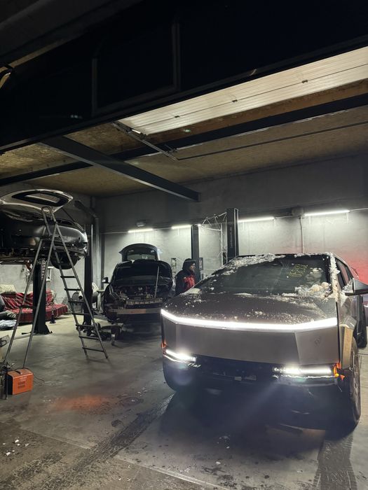Tesla Сервіс ремонт будь-яка складність Model S,X,3, Y, Cybertruck