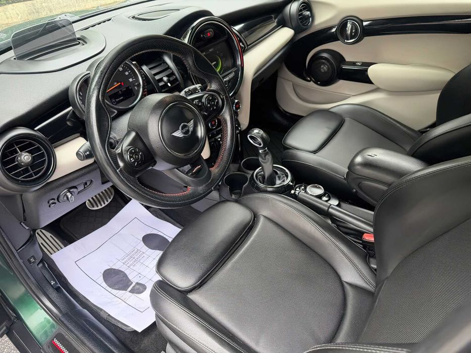 Mini Cooper S 4-Door Hatchback      2016