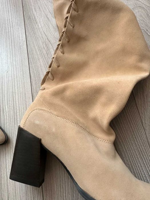 Zamszowe skórzane kozaki kowbojki ZARA