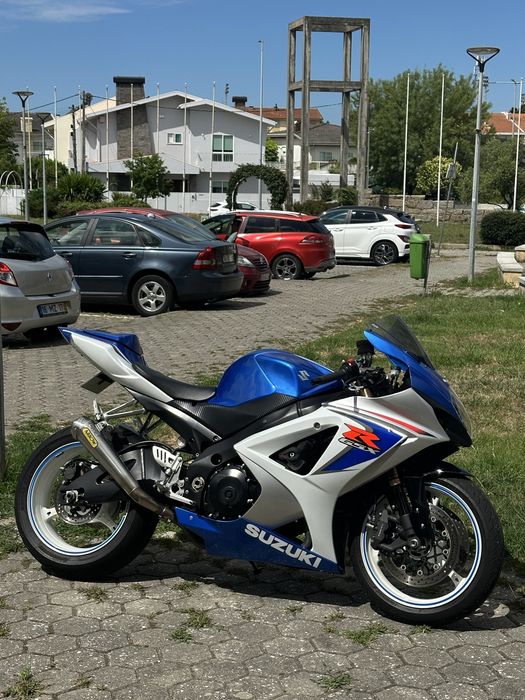 Suzuki GSXR1000 K8