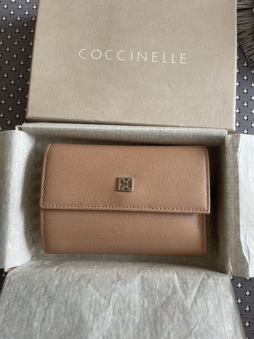 Продам  кошелек Coccinelle
