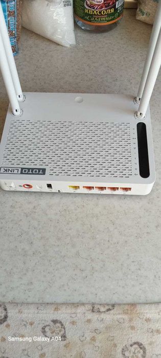 Продаю Wi-Fi маршрутизатор Totolink A3002R AC1200