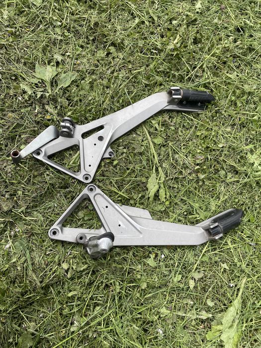 Пластик рама колеса Honda hornet 600