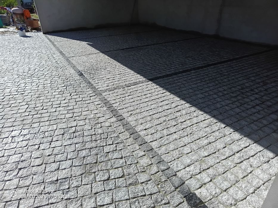 Calçada em Granito   Obras Públicas e Privadas