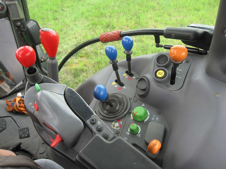 Трактор Deutz-Fahr Agrotron 150