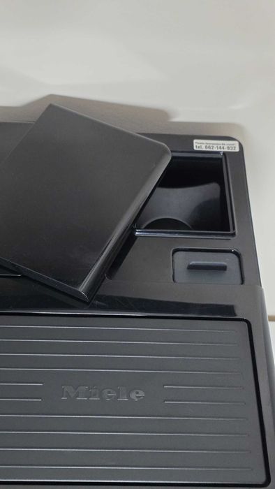 Ekspres Miele CM 5500 grafitowy, menu PL, One Touch, Aromatic, 15bar