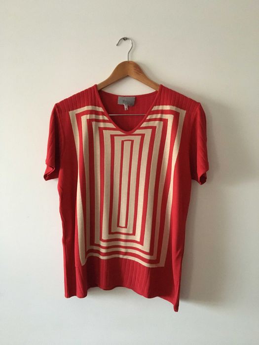 Tiagu's Red Sweater, Size XL, Shipping Included64586506110722120