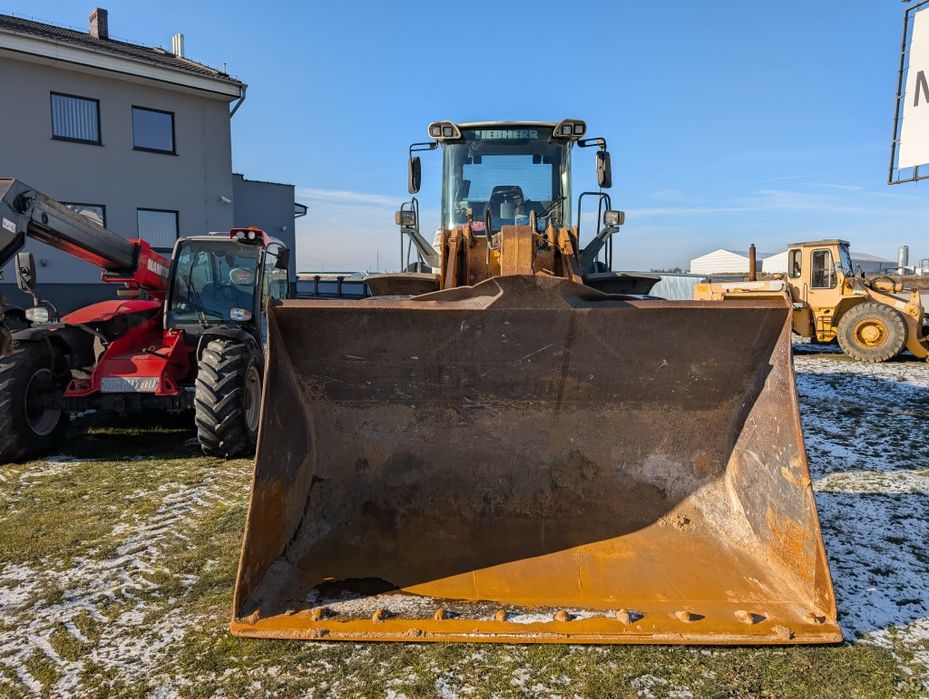 Навантажувач LIEBHERR L576 2+2
