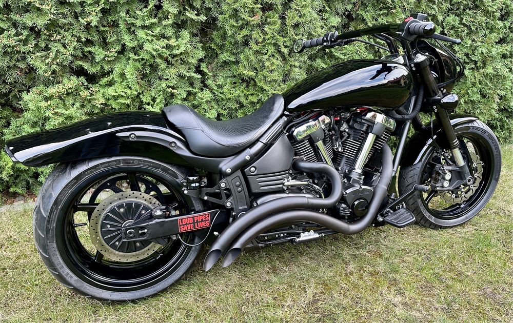 Yamaha XV1700 Road Star Warrior Custom, koło 260
