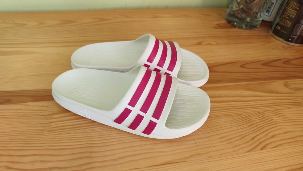 Шлепки, шльопанці Adidas 35р.