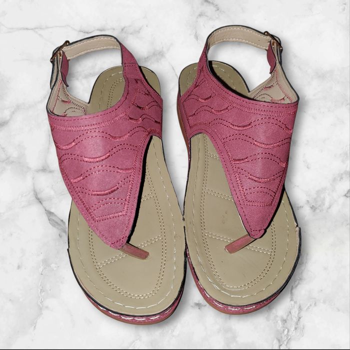 Продам босоніжки жіночі