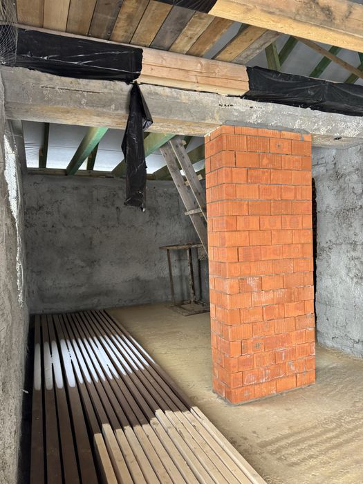 Продам недобудований будинок  170 квадратів+ тераса 60 квадратів