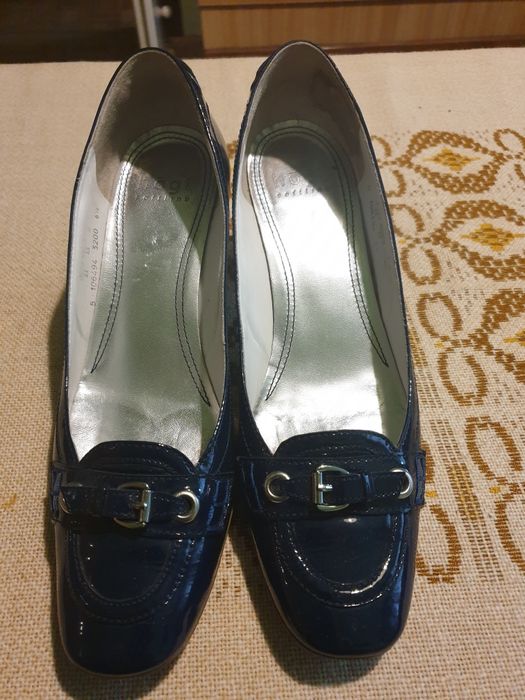 Czółenka Hogl  skórkowe r 40 granatowe