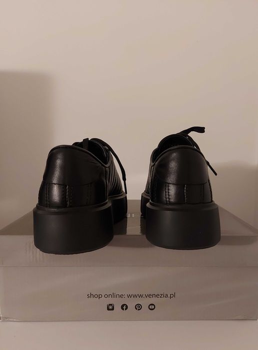 Sneakersy Venezia skórzane NOWE