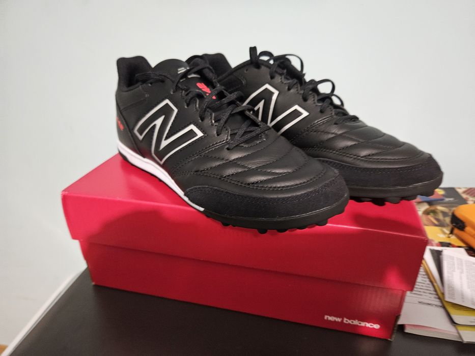 Sprzedam buty Turfy New Balance MS42TBK2