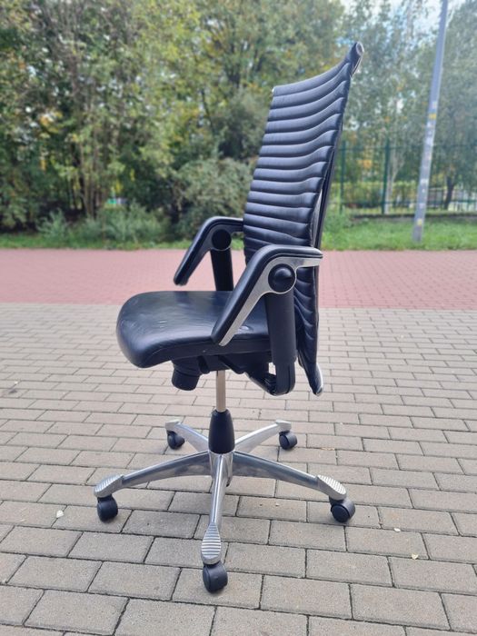 Fotel skórzany HAG H09 Excellence model 9320 gabinetowy Norwegia