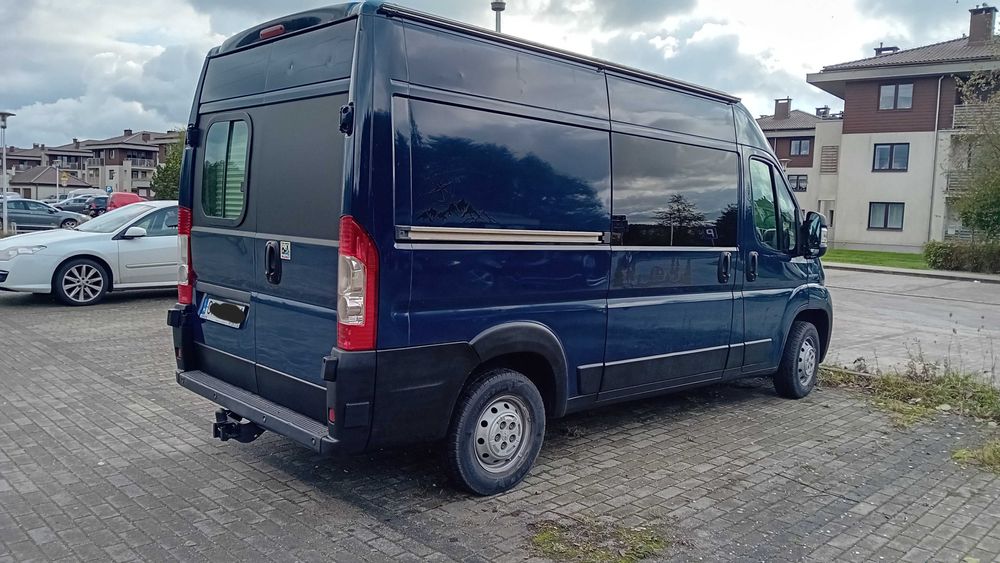 Peugeot Boxer  kampervan . Kamper 3 osobowy