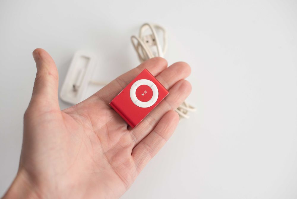 odtwarzacz MP3 Apple iPod Shuffle 4 RED