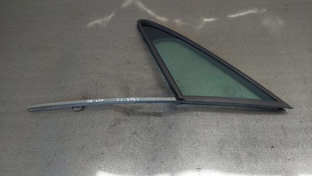 Vidro triangular frente esquerdo PEUGEOT 407 (6D_)