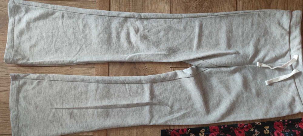 Jak nowe 134 legginsy dla dziewczynki