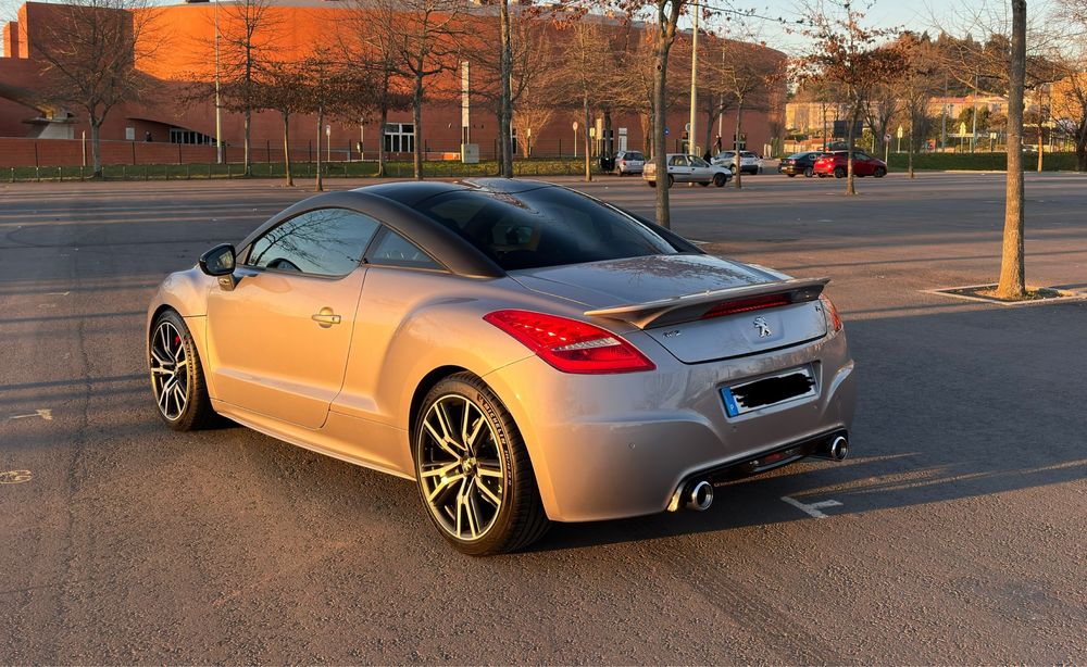 RCZ R nacinal em estado de concurso 70 mil kms