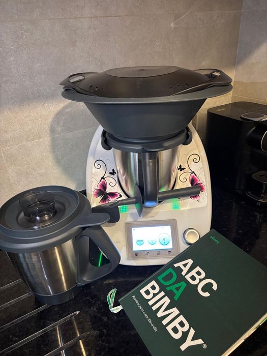 Bimby TM5 com com copo e lâmina extra