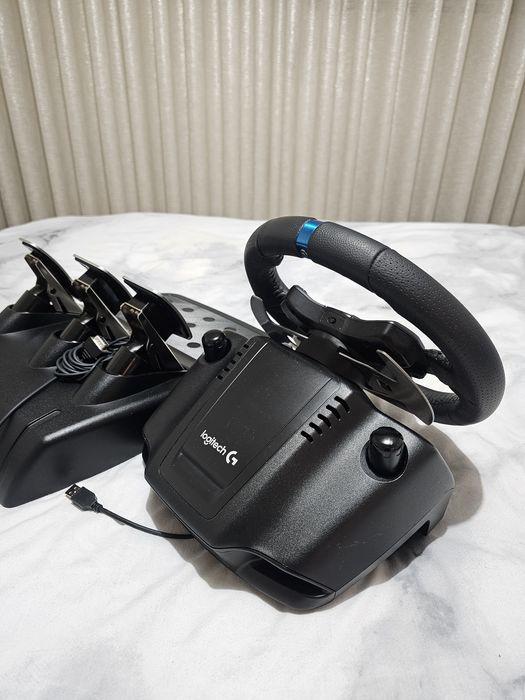 Logitech G29 (Playstation e PC)