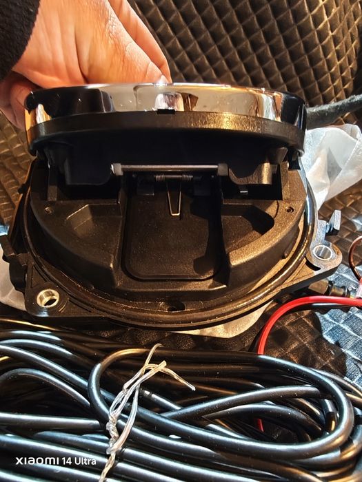 Kamera cofania w logo VW