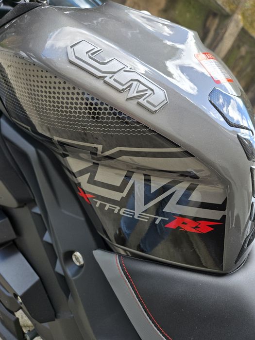 UM 125cc 2022 de garagem