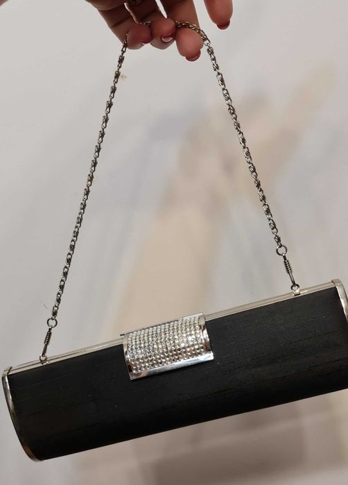 3113 Elegancka Kopertówka do ręki z łańcuszkiem